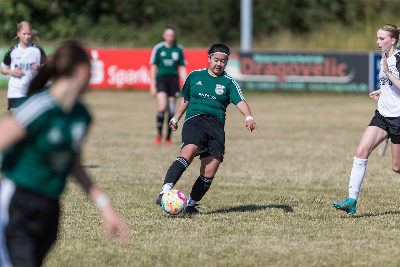 Bild 312 - wBJ TuRa Meldorf/Buesum - JFV Luebeck : Ergebnis: 1:0